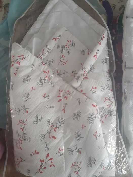 Продам конверты на выписку