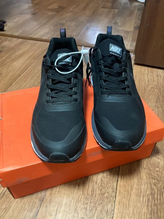 Кроссовки найк новые