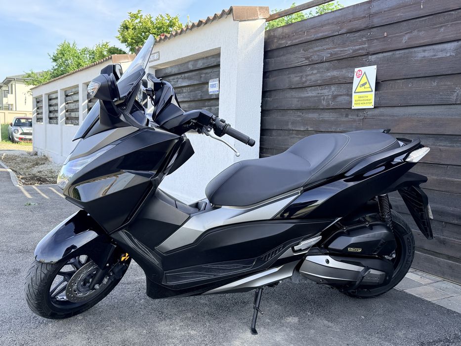 Honda forza, honda 125cc, scuter 125cc, motoscuter 125cc, scuter conduci cu B