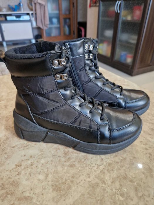 Зимни дамски боти