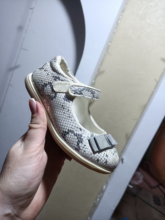 Детские туфли белые кожа 23