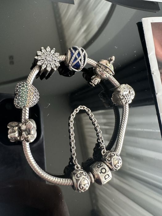 Bratara Pandora argint 925 cu 8 charm-uri si lant de siguranta