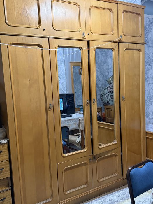 Продам мебел дёшево, в хорошем состаяние