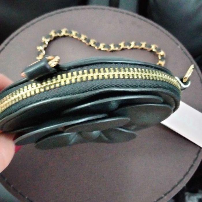 gentuță neagră nouă