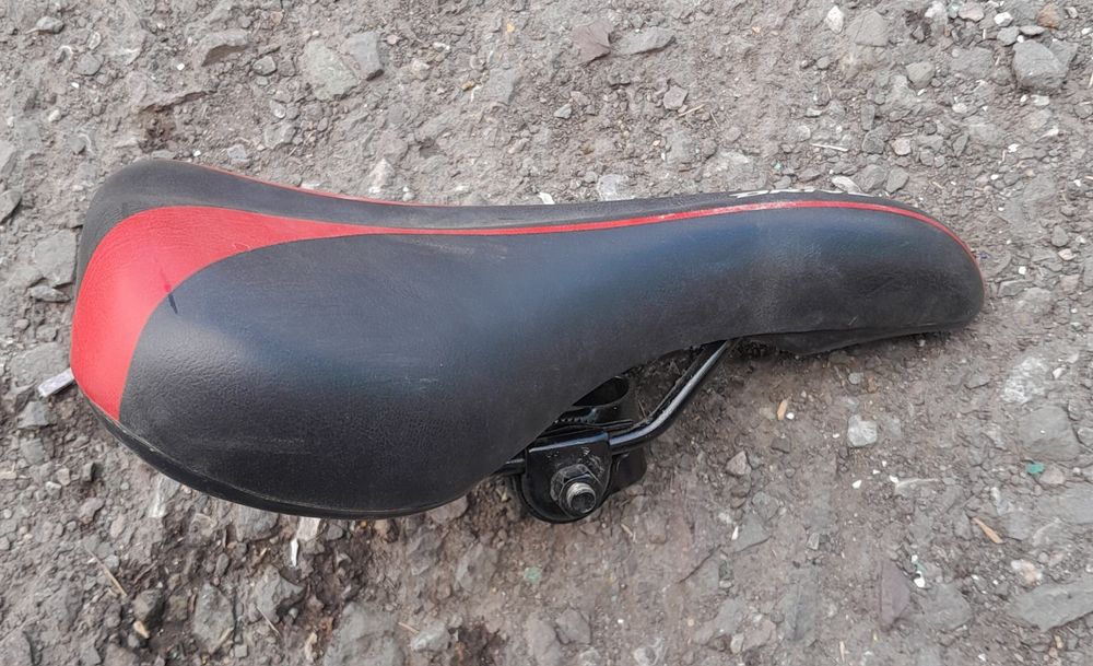 Седло велосипедное, сидение, сидушка