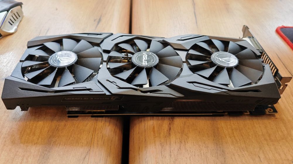 Placa video NVIDIA GEFORCE GTX 1070 de 8Giga Asus ROG Strix