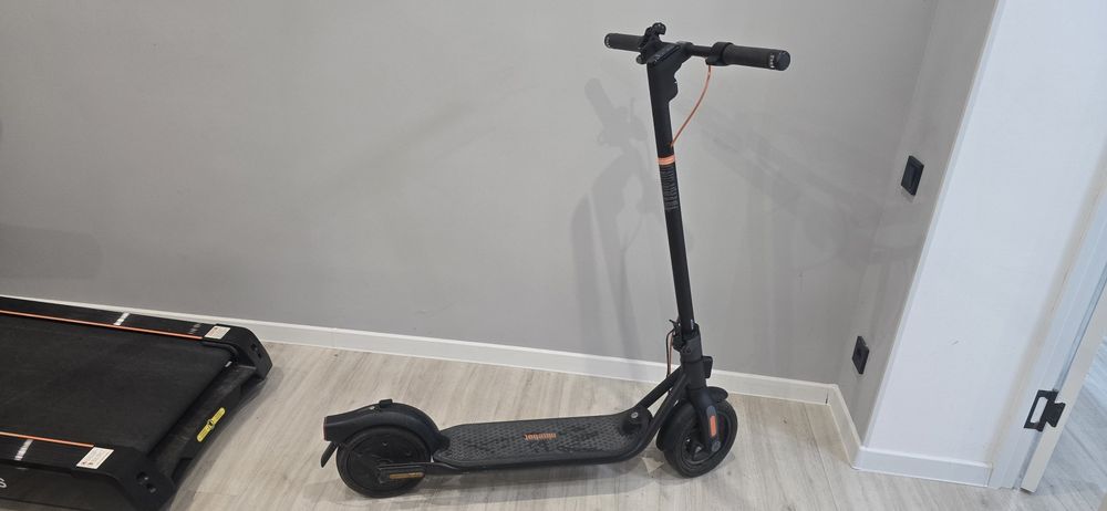 Самокат Ninebot F2 Plus