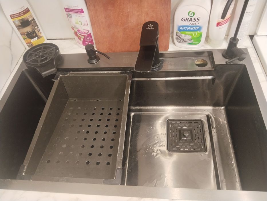 Продаю мойку для кухни