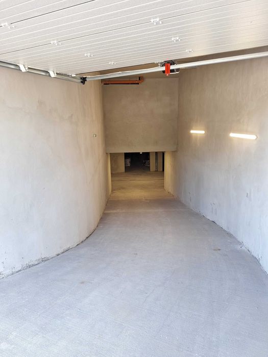 Дава се под наем Гараж / Паркомясто в София, Младост 2 - 30 кв.м за 219.3 € - Снимка #6