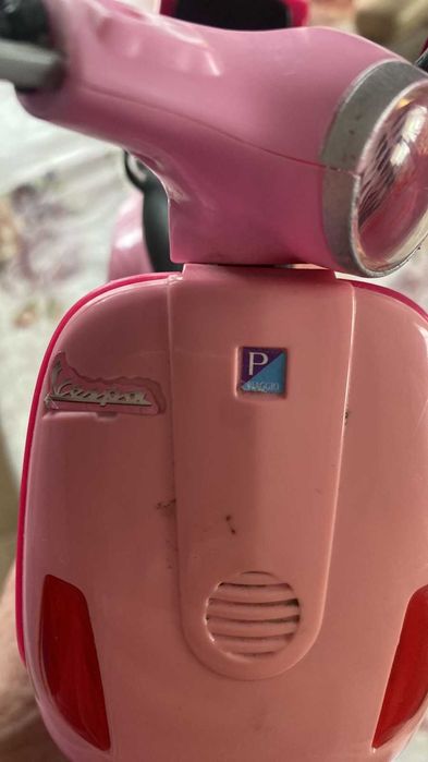 Играчка моторче Vespa