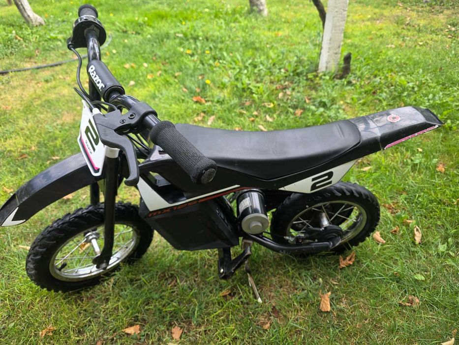 Електрически мотоциклет Razor MX125 Dirt
