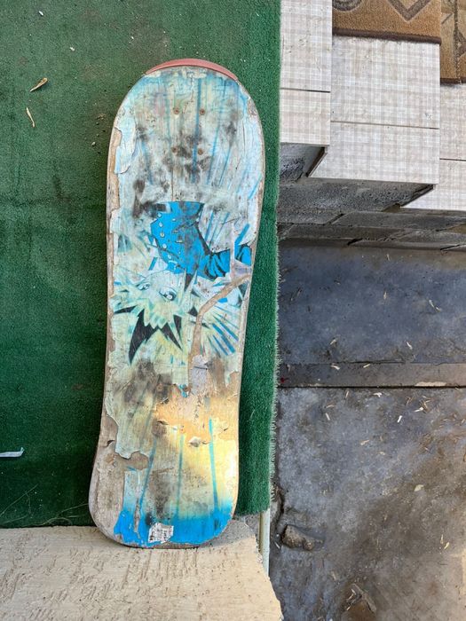 срочно прдам скейтборд