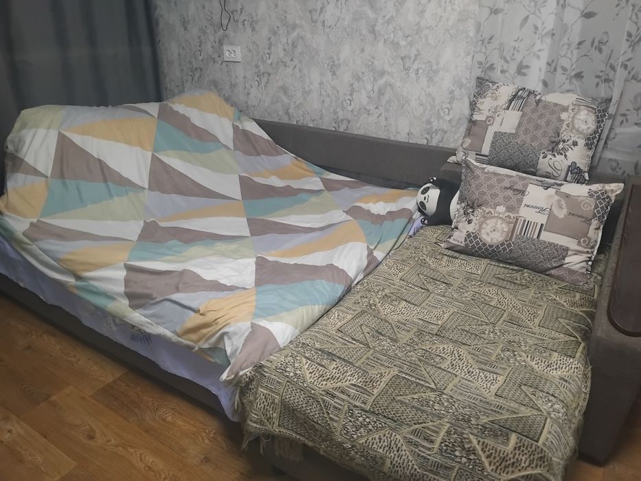 Продам диван угловой