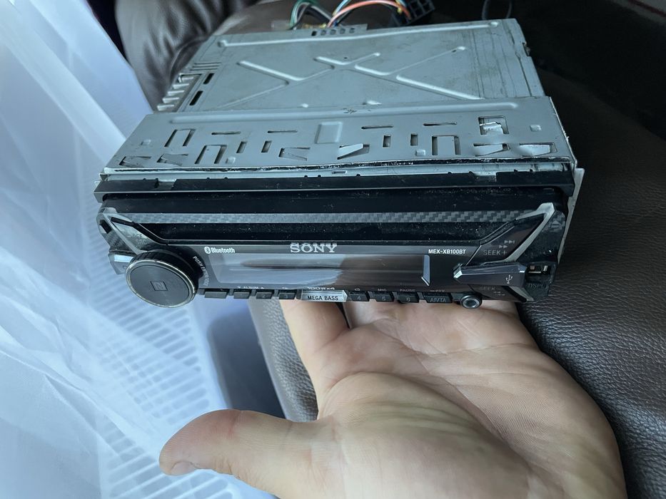 Oferta ! Cd player sony , swbufer si statie impecabile
