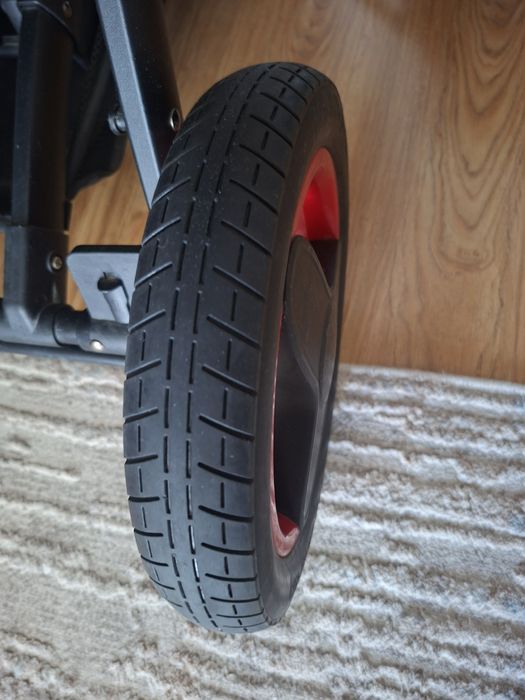 Продаётся детская коляска