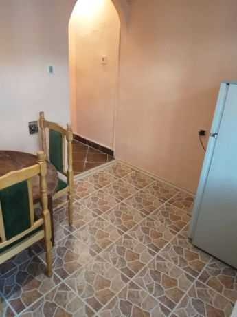 Дава се под наем Двустаен апартамент в Бургас, Славейков - 42 кв.м за 150 € - Снимка #2