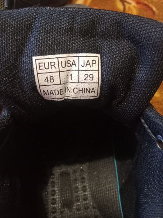 Кросовки 48размер мужские