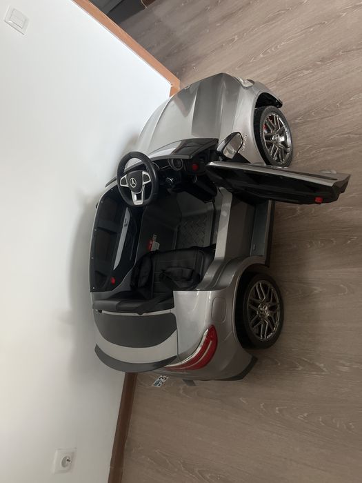 Машина на пульте управления