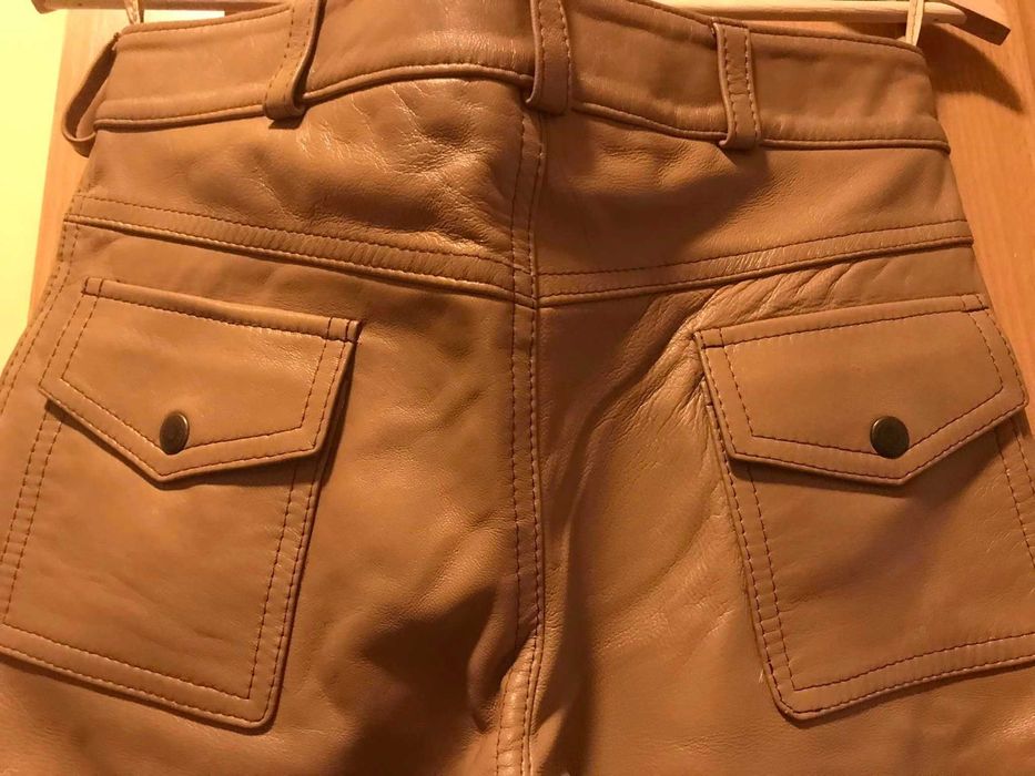 Pantaloni piele naturala bej-noi