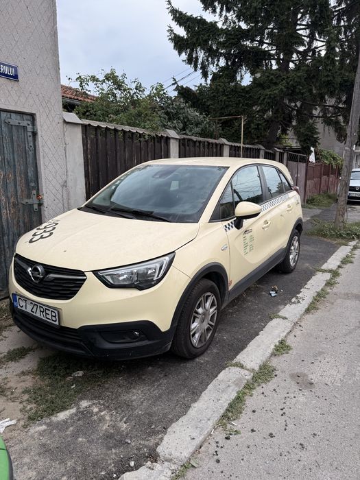 Opel Crossland X 1.2 Turbo 130 CP – 2019 – DEFECTĂ