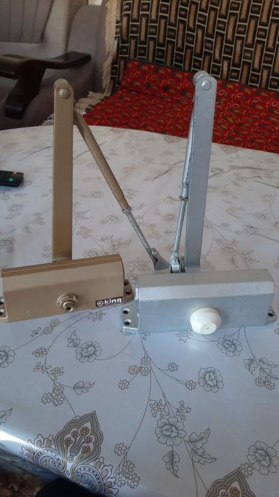 Зажм    для   дверь