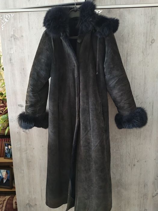 Натуральная длинная дублёнка, б/у