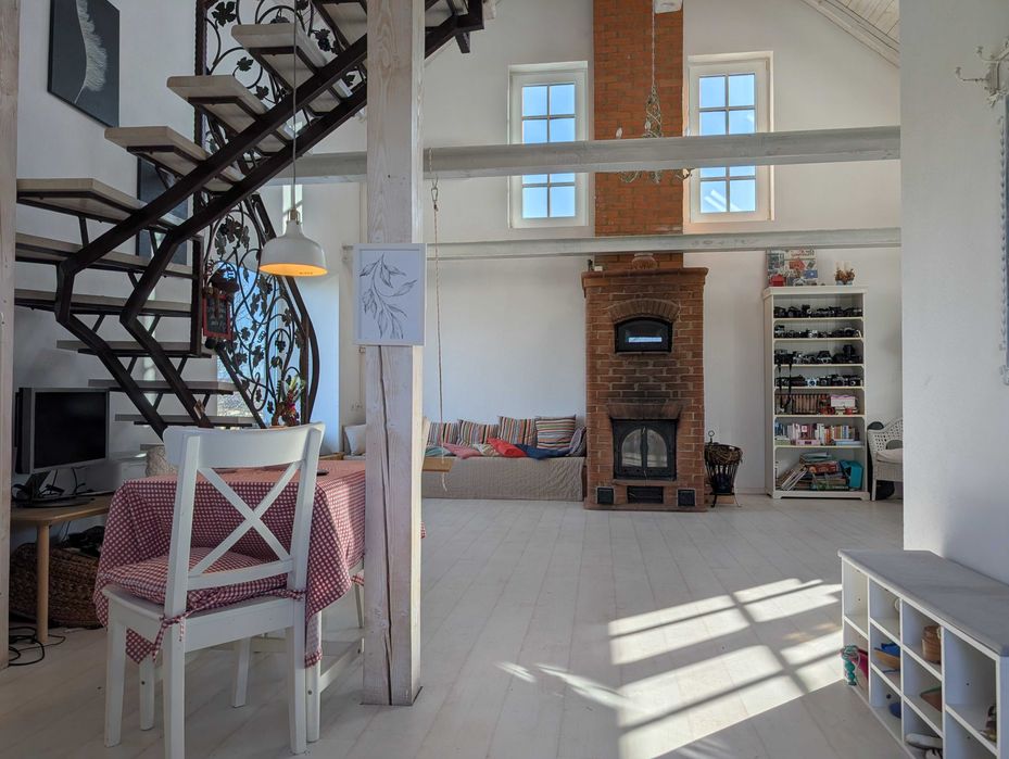 Inchiriez o casa speciala in natura langa Sibiu