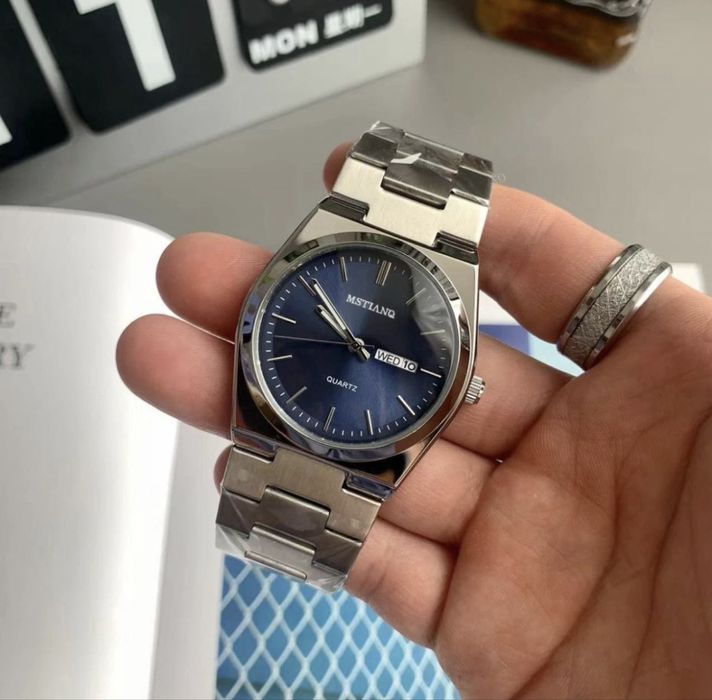 наручные часы,аккуратные красивые