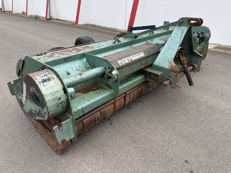Tocator resturi vegetale Desvoys 3.2m