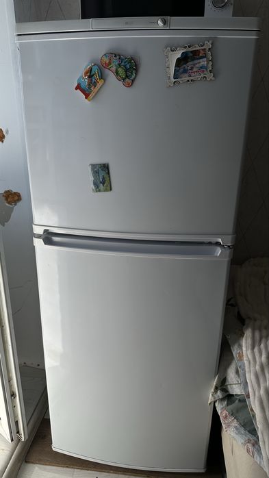 Продам холодильник 37 тыс торг есть
