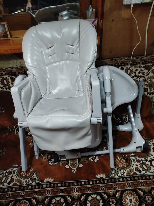 Детский стул для кормления