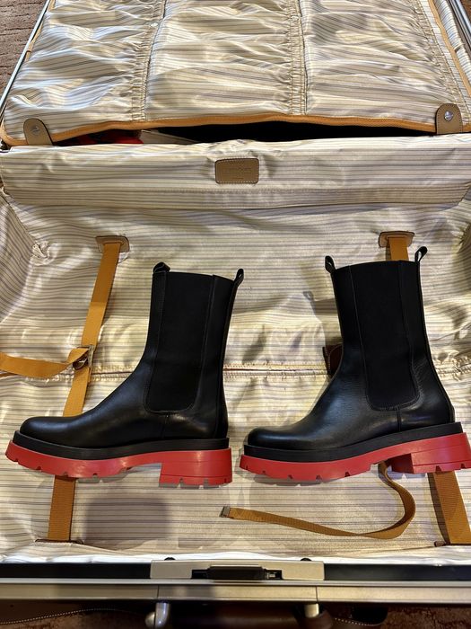 Cizme L’ESTROSA / Prada / Gucci / Dior / Versace / Burberry / Cartier