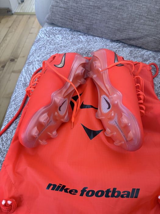 Бутонки Nike Mercurial