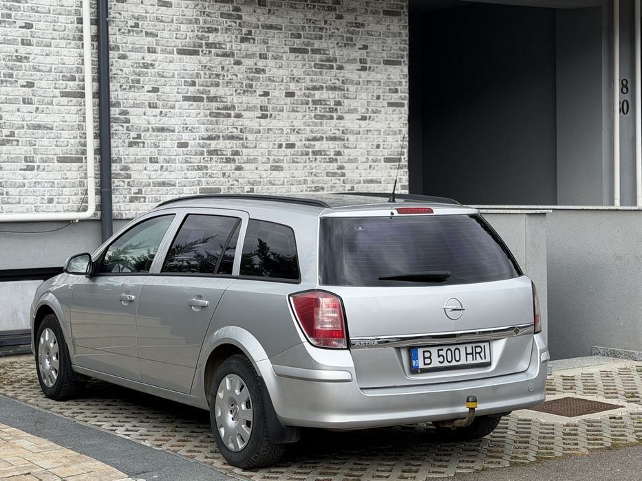 OPEL Astra 2011 — imagine 4