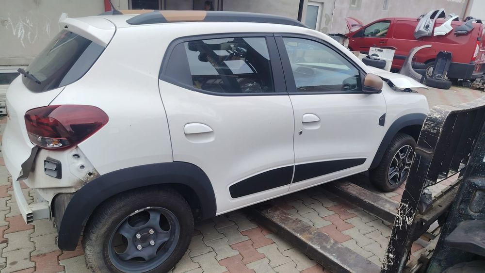 DACIA Spring 2023 — imagine 5