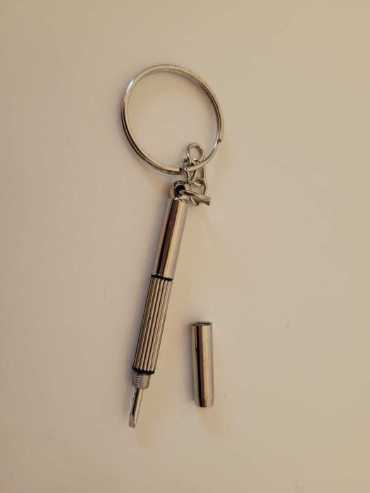 breloc cu surubelnita