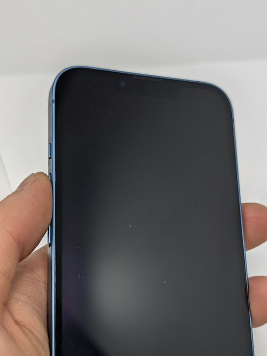 iPhone 13 128GB, baterie 100%