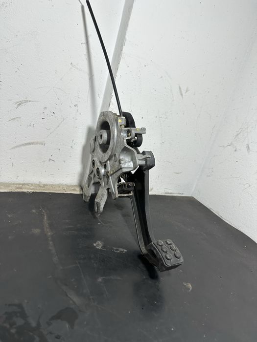 Pedala frana de mana Mercedes ML W164 ML320 ML280 ML350 3.0 cdi