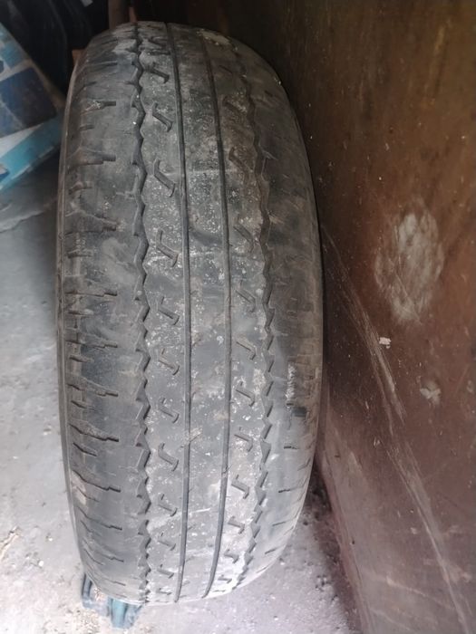 Продам резину на R 17
