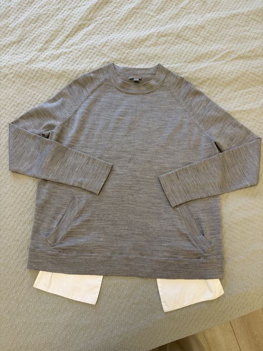 Свитер бренда COS