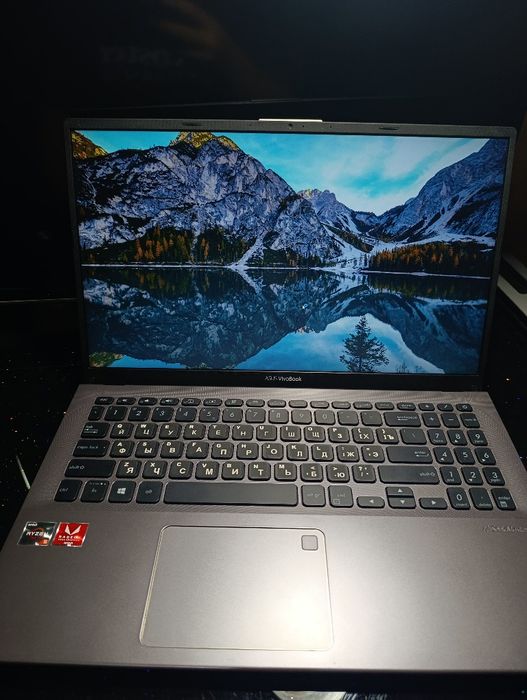 Asus vivobook 15