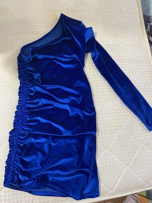 Платье короткое