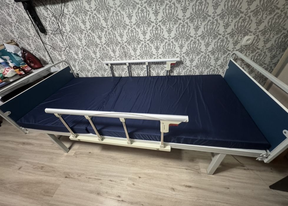 Медицинский кровать для лежащих больных