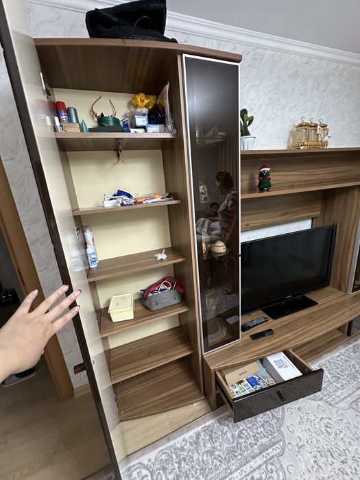 Срочно продам горку под телевизор