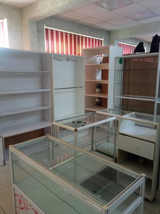 продам недорого торговое оборудование