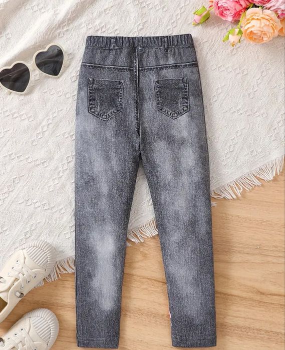 Леггиенсы и футболки по отдельности