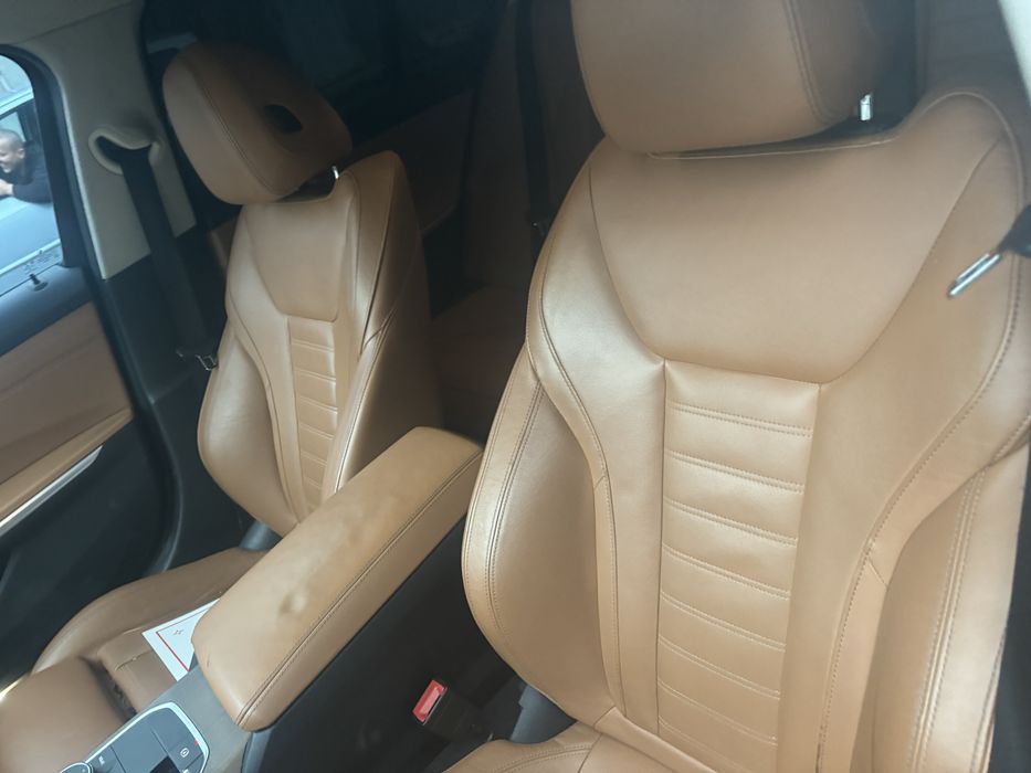 Bmw g20 седалки комлект