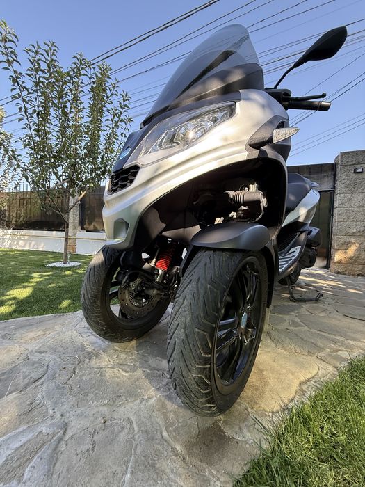Piaggio mp3 hpe 300 an 2023