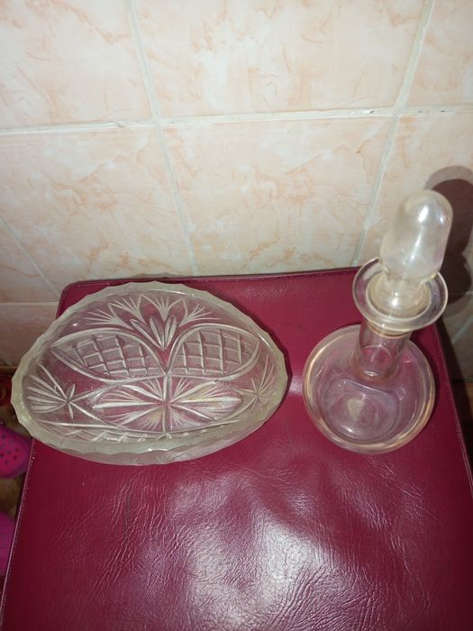 Продам вазочки, графин по 200 тенге