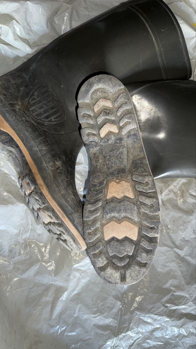 Продаются рабочие ботинки 47 размера